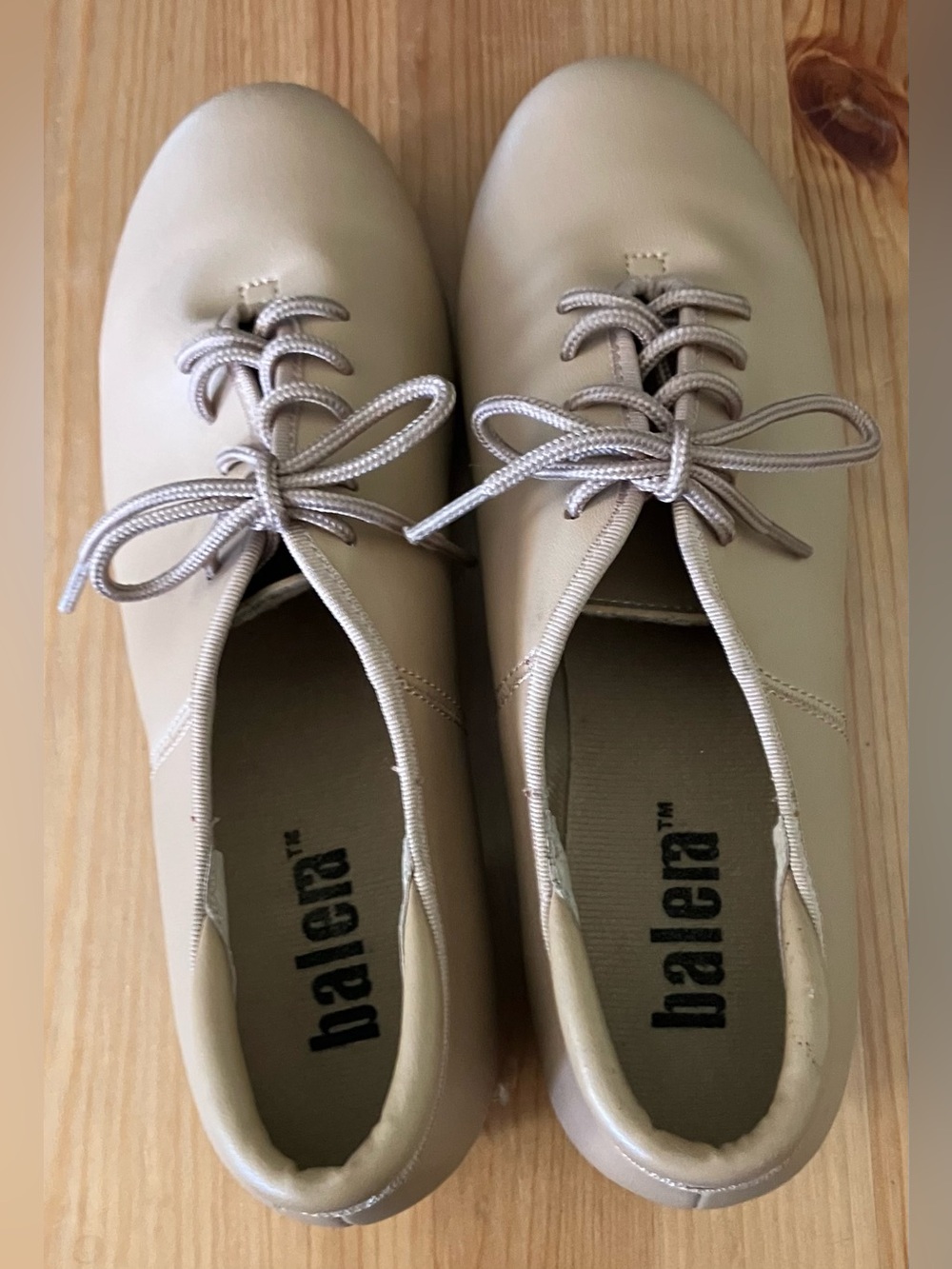 GUC Balera B160 Cream Lace-Up Tap Shoes Size 7.5